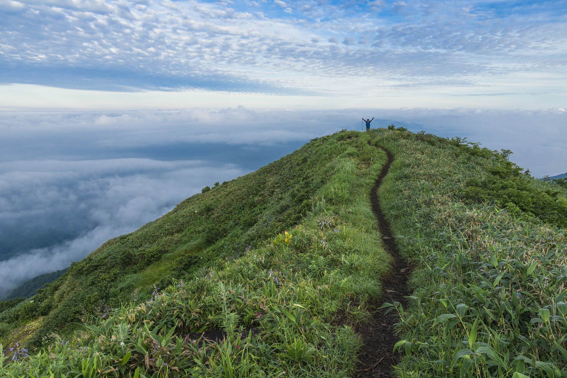 PATH TO TOP OF HILL -- Kanenori - px